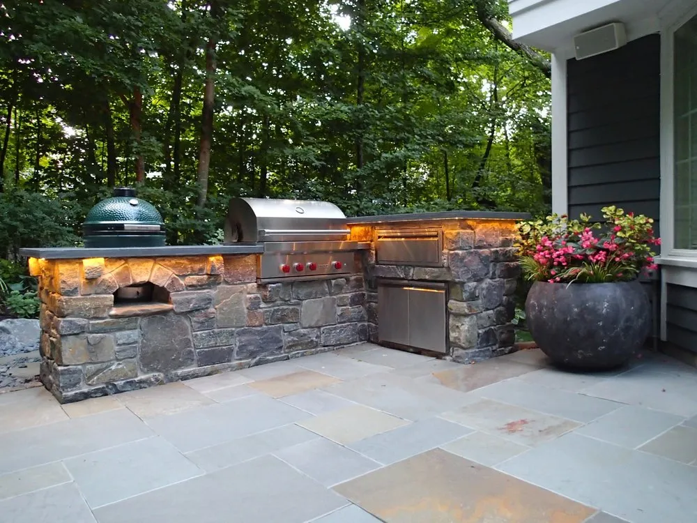 Affordable outdoor landscaping in Chanhassen, MN by Stonepocket