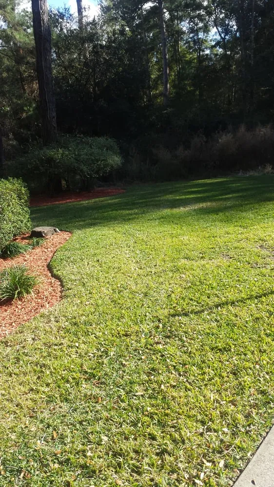 Expert lawn care service in Lake City, FL by Stoneridge Management