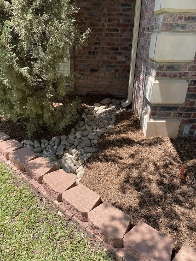 Custom lawn care service in Midland, TX - Stones Lawn & Tree