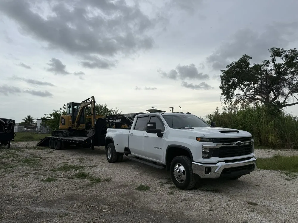 Affordable lawn mowing service for homes in Miami, FL by Stones Throw