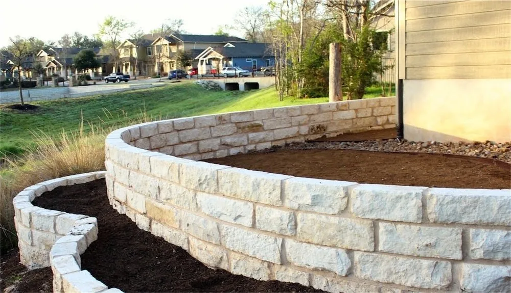 Top-rated lawn care service experts serving San Antonio, TX - Stonescape Designs and Landscaping