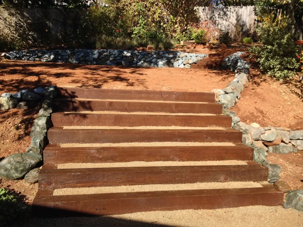 Reliable yard cleanup service in Meadow vista, CA - Stonewall Landscape