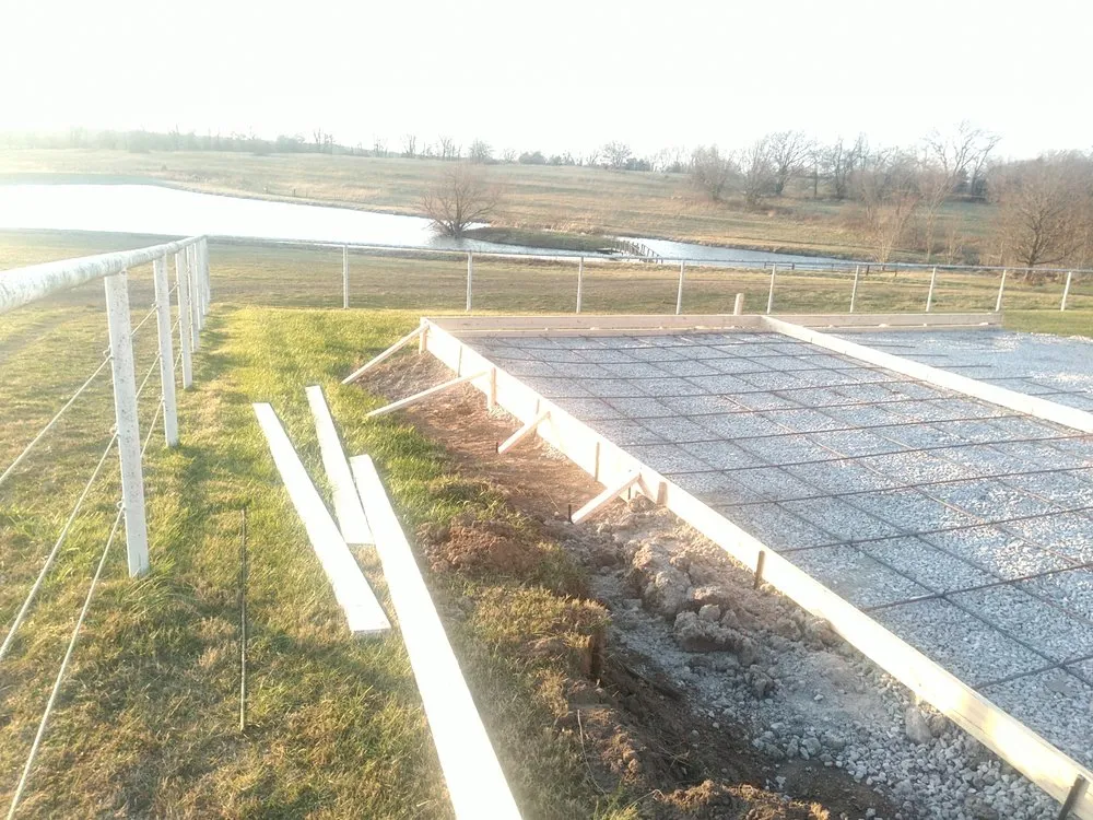 Expert yard maintenance in California, MO by Stoneworks Construction