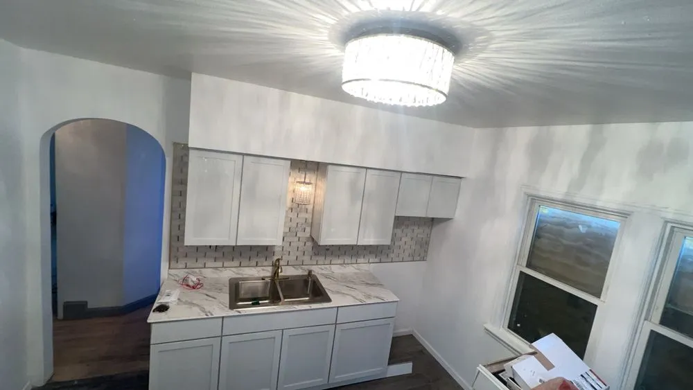 Custom lawn mowing service in Chicago, IL - Stoney Cutz