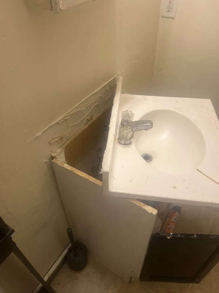 Reliable lawn mowing service in Chicago, IL - Stoney Cutz