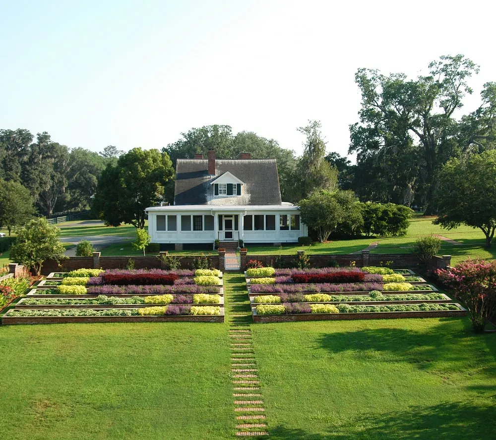 Affordable landscape installation near you in Thomasville, GA by Stony Creek Landscaping