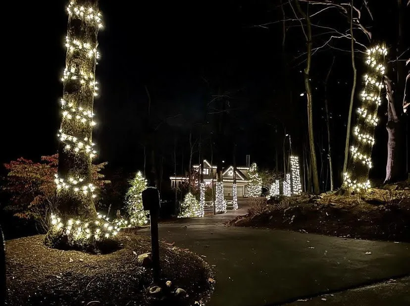 Reliable yard cleanup service for homes in Easton, CT by Stopa's Landscaping