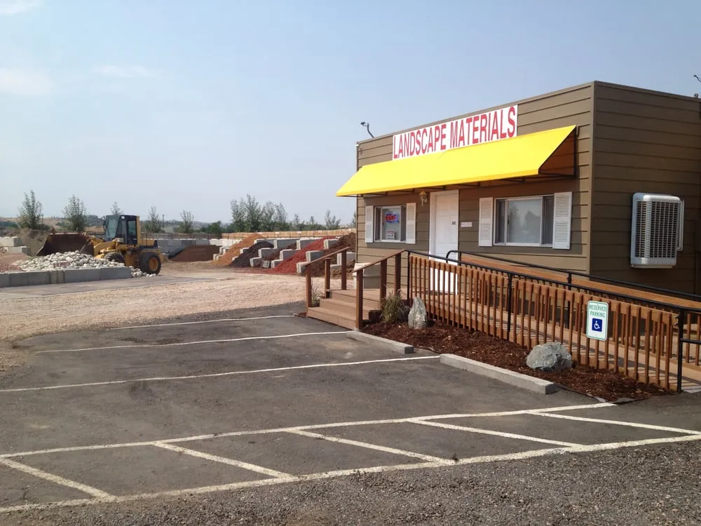 Local yard cleanup service experts serving Henderson, CO - Storjohann Trucking