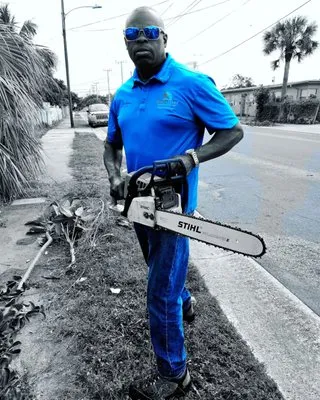 Storman Norman Maintenance Logo