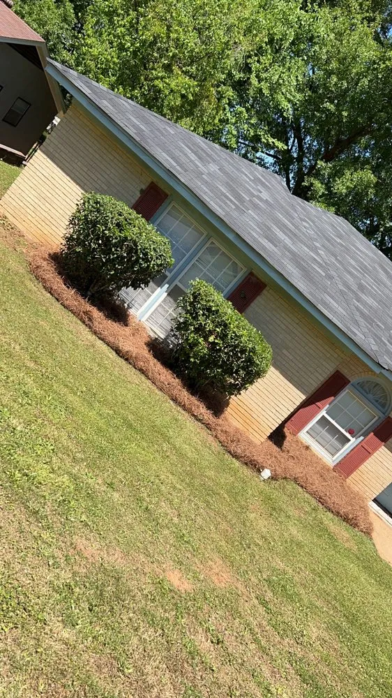 Expert lawn care service in Montgomery, AL by Stovall’s Lawn Care