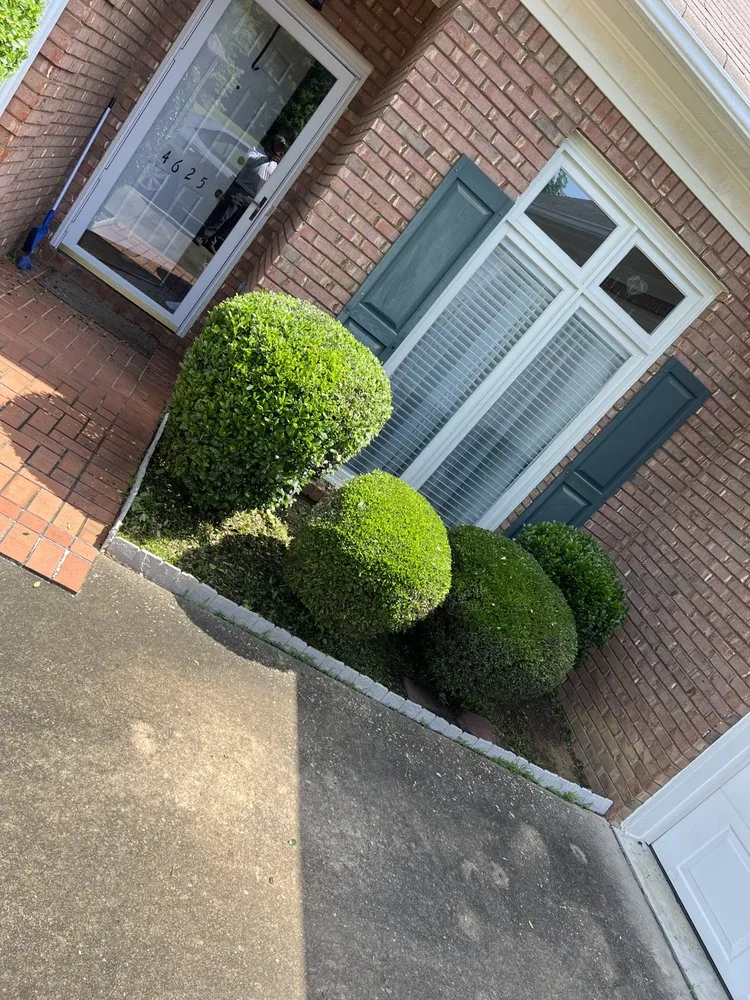 Trusted garden landscaping for beautiful yards across Montgomery, AL - Stovall’s Lawn Care