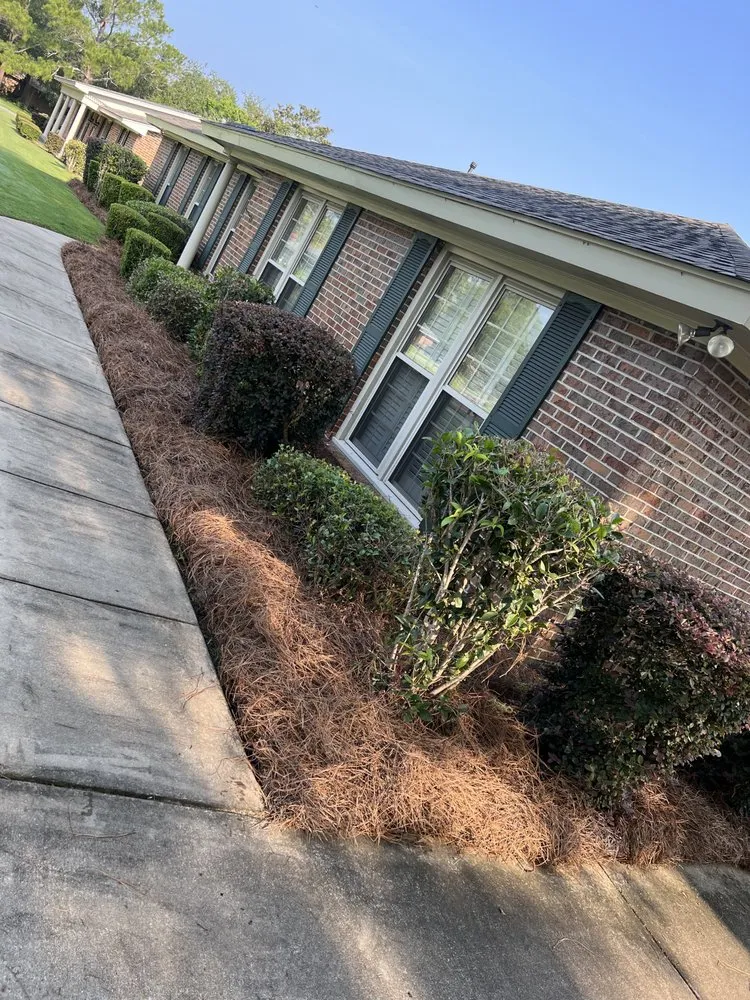 Top-rated outdoor landscaping for homes in Montgomery, AL by Stovall’s Lawn Care