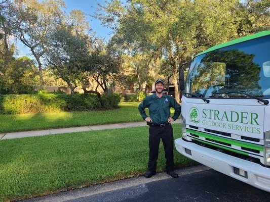 Strader Outdoor Services Logo