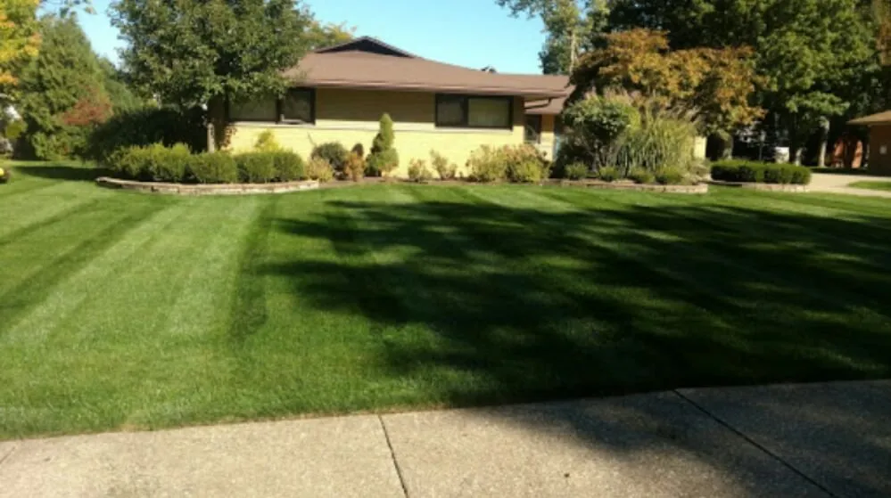 Reliable lawn care service in Warner Robins, GA - Straight A Landscaping