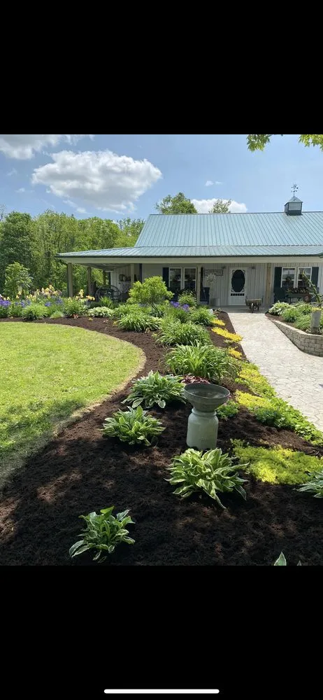 Professional residential landscaping in Washington Court House, OH by Straight blade lawn care