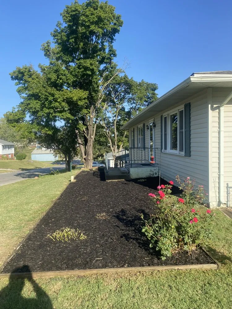 Top-rated landscape design experts serving Atchison, KS - Straight Cuts Landscaping