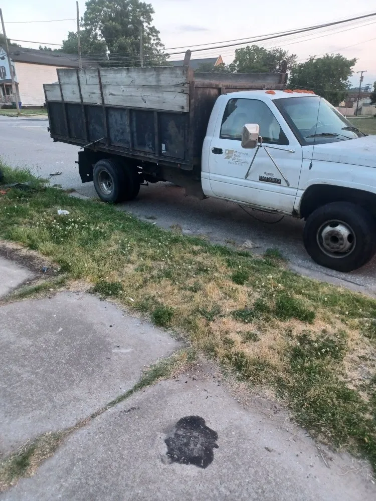 Affordable lawn mowing service experts serving Hampton, VA - Straight Drop Lawn & Tree Care