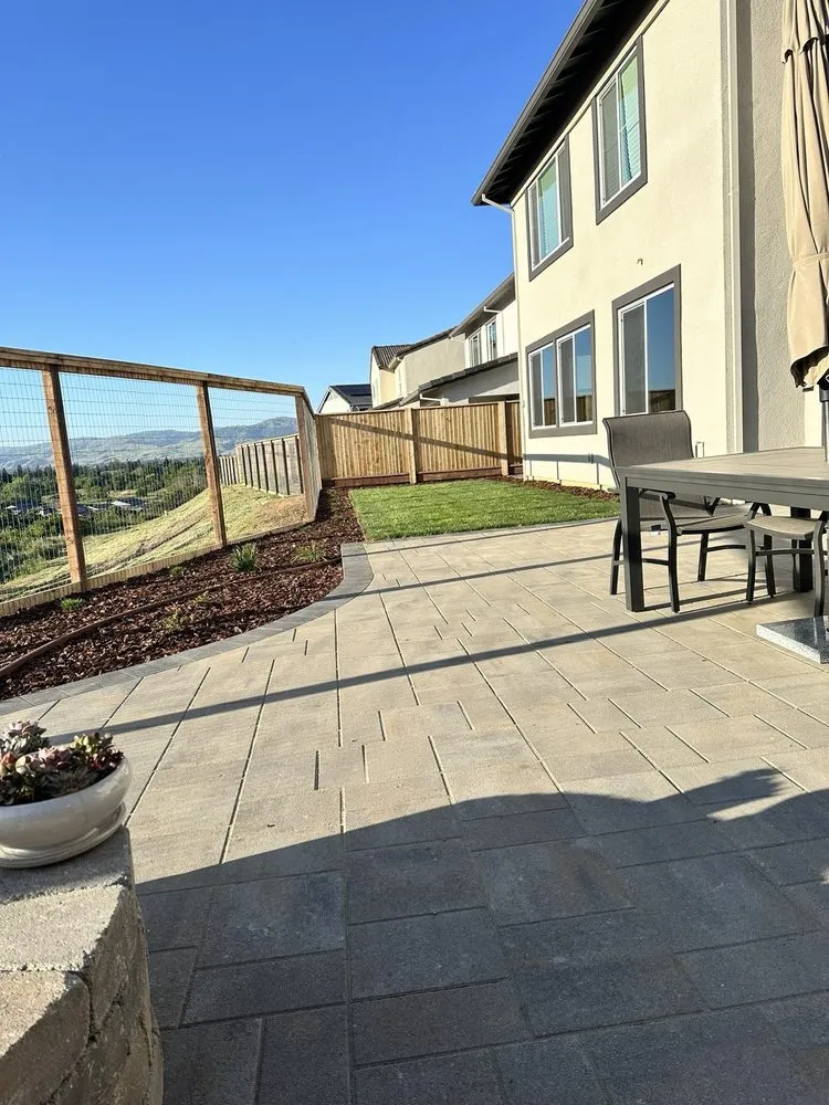 Reliable outdoor landscaping experts serving Gilroy, CA - Straight Edge Engineering