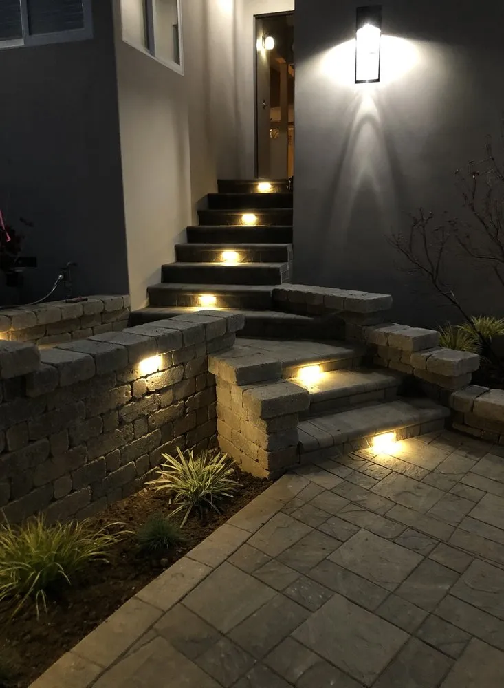 Professional lawn mowing service in Gilroy, CA - Straight Edge Engineering