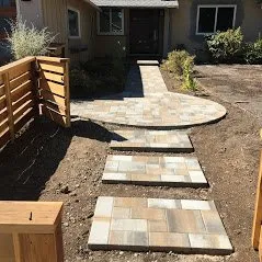 Top-rated lawn mowing service with custom design across Gilroy, CA - Straight Edge Engineering