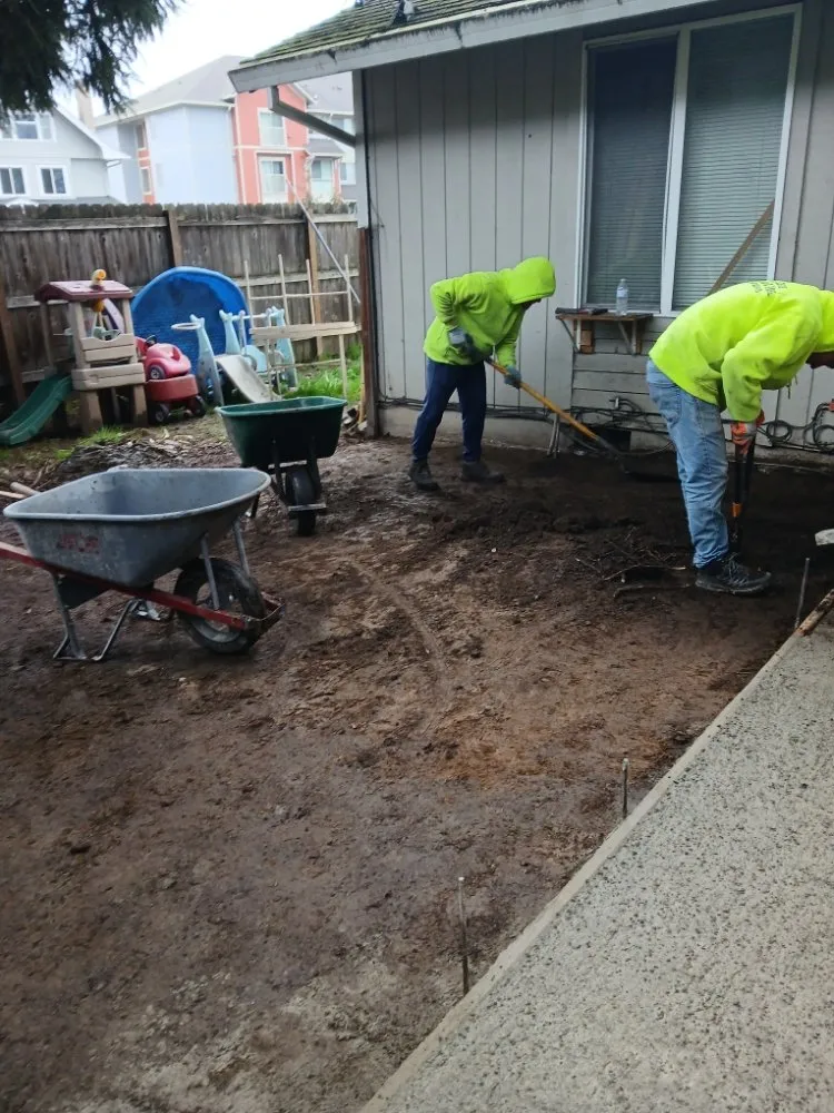 Expert yard cleanup service experts serving Beaverton, OR - Straight Edge Landscaping & More