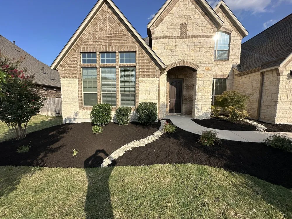 Professional lawn care service in Leander, TX - Straight Edge Landscaping