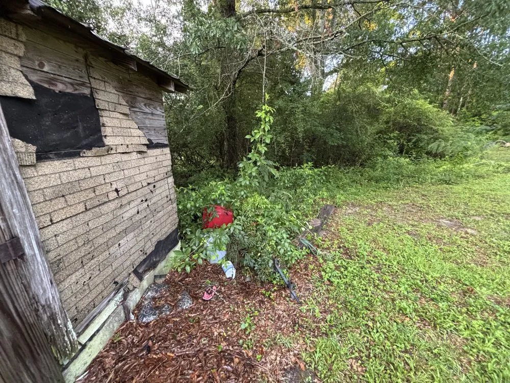 Affordable landscape installation in Moselle, MS - Straight Edge Lawn Care