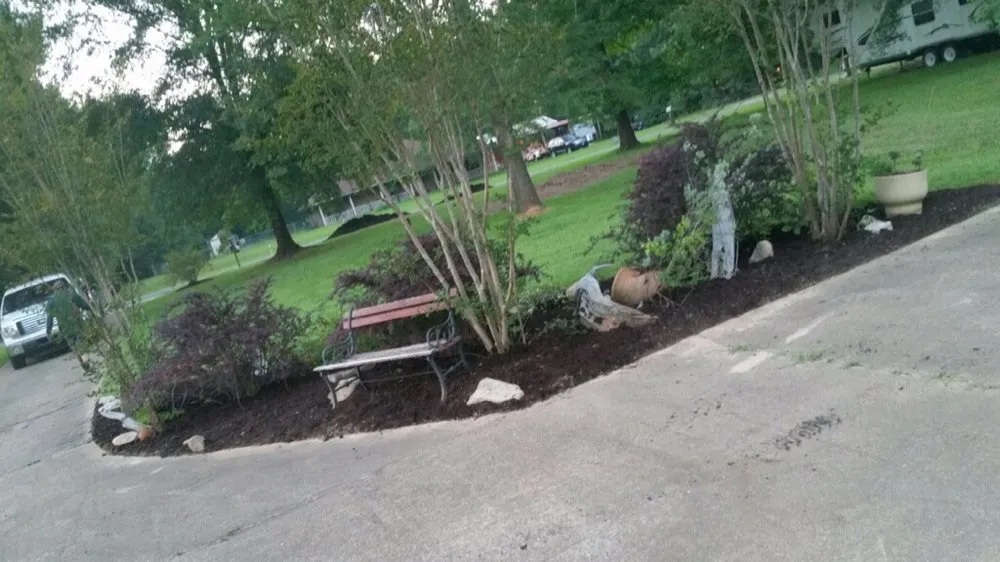 Professional residential landscaping in Jefferson, TX - Straight Paths Lawn Care