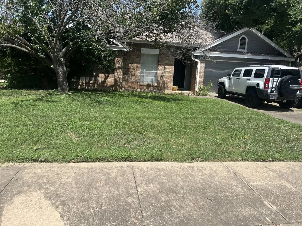 Professional lawn mowing service in Cedar Park, TX by StraightCutz Lawncare