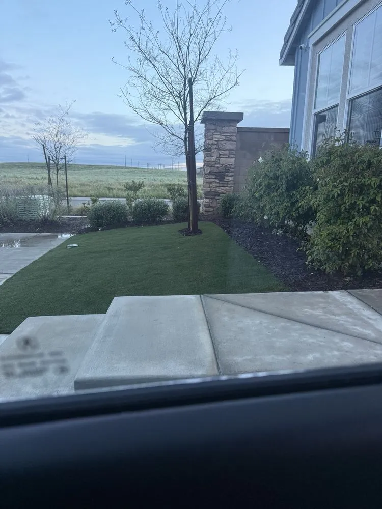 Custom garden landscaping experts serving Fresno, CA - Straightedge Landscaping