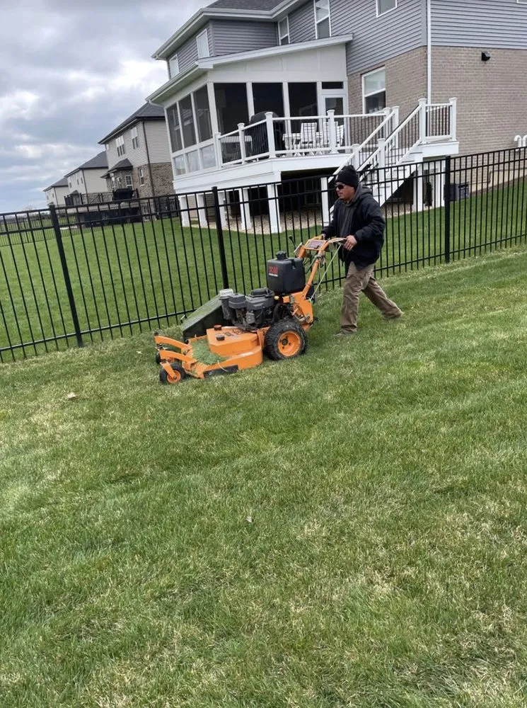 Trusted lawn mowing service experts serving Homer Glen, IL - Straightline Landscaping & Lawn Maintenance