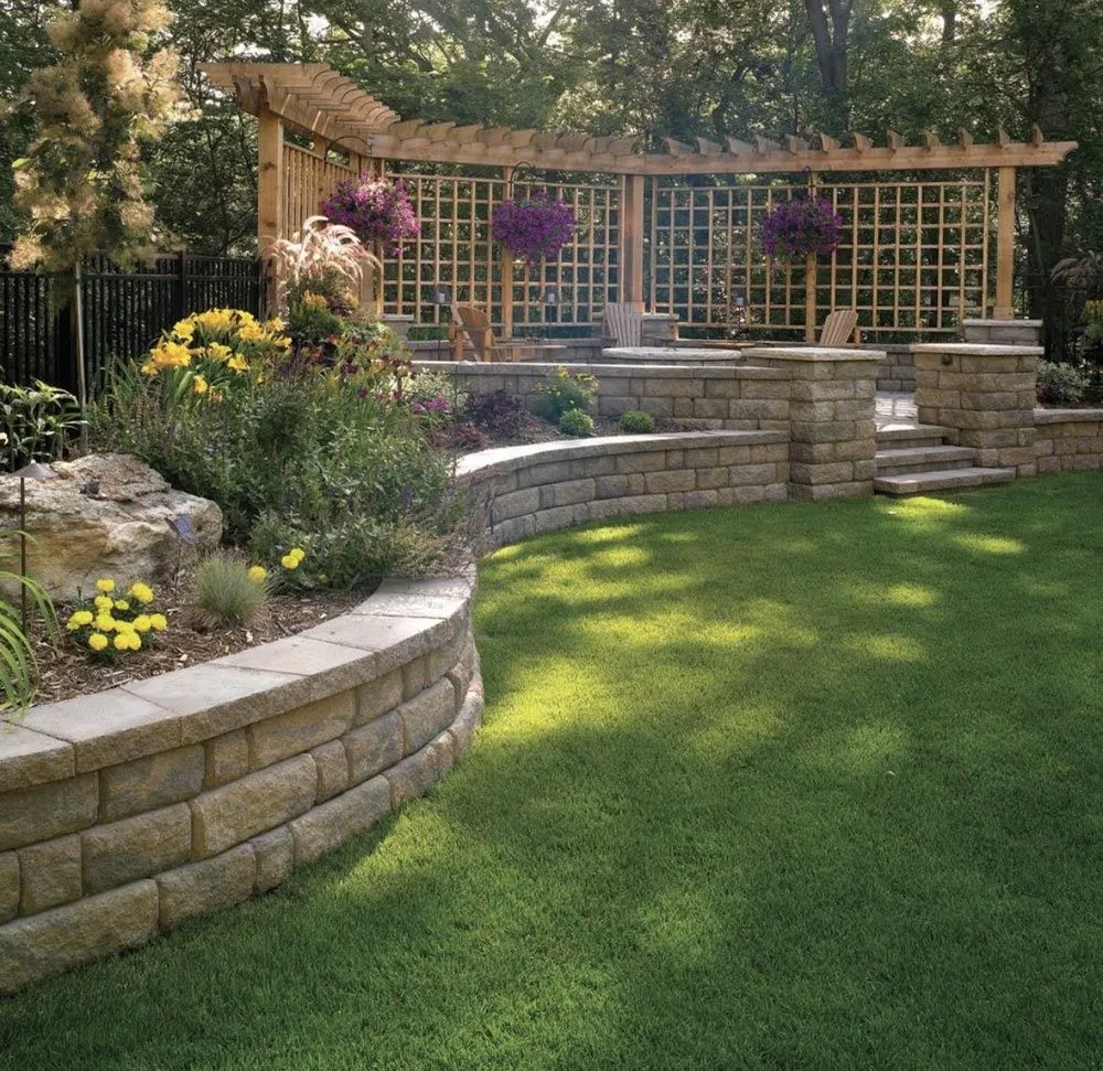 Local yard cleanup service experts serving Omaha, NE - Straightline