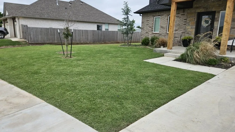 Local landscaping services for homes in Yukon, OK by Straightlines