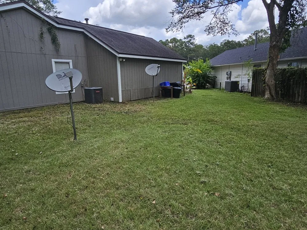 Trusted lawn mowing service experts serving Gainesville, FL - Strange Oasis