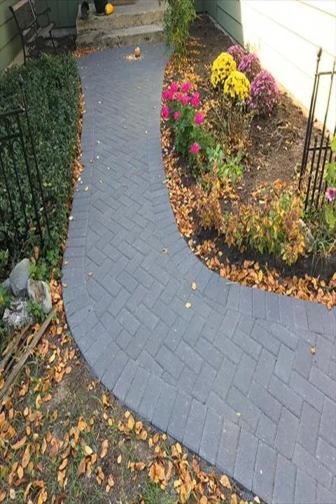 Affordable yard cleanup service experts serving Sycamore, IL - Stran's Garden Center & Landscaping