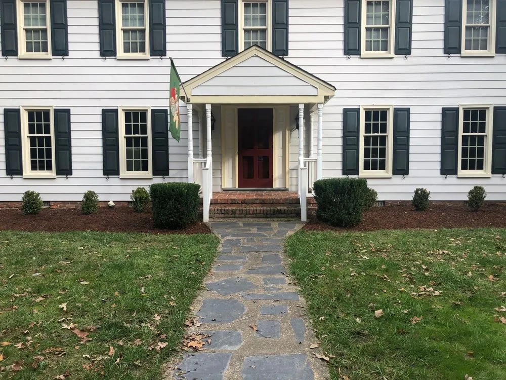 Trusted residential landscaping experts serving Bon air, VA - Stratton landscaping