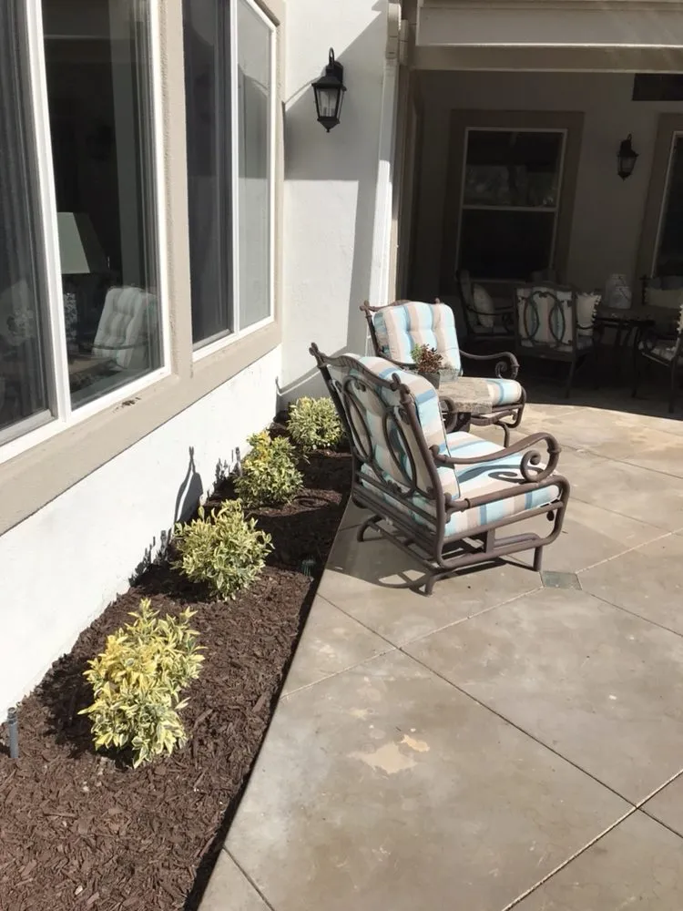 Trusted lawn mowing service experts serving Capistrano Beach, CA - Straw Hat Landscapes