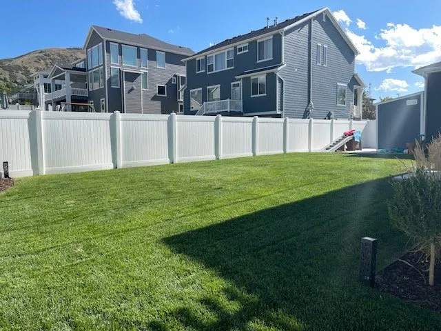 Expert yard maintenance in Riverton, UT by Straw Hat Lawn Care