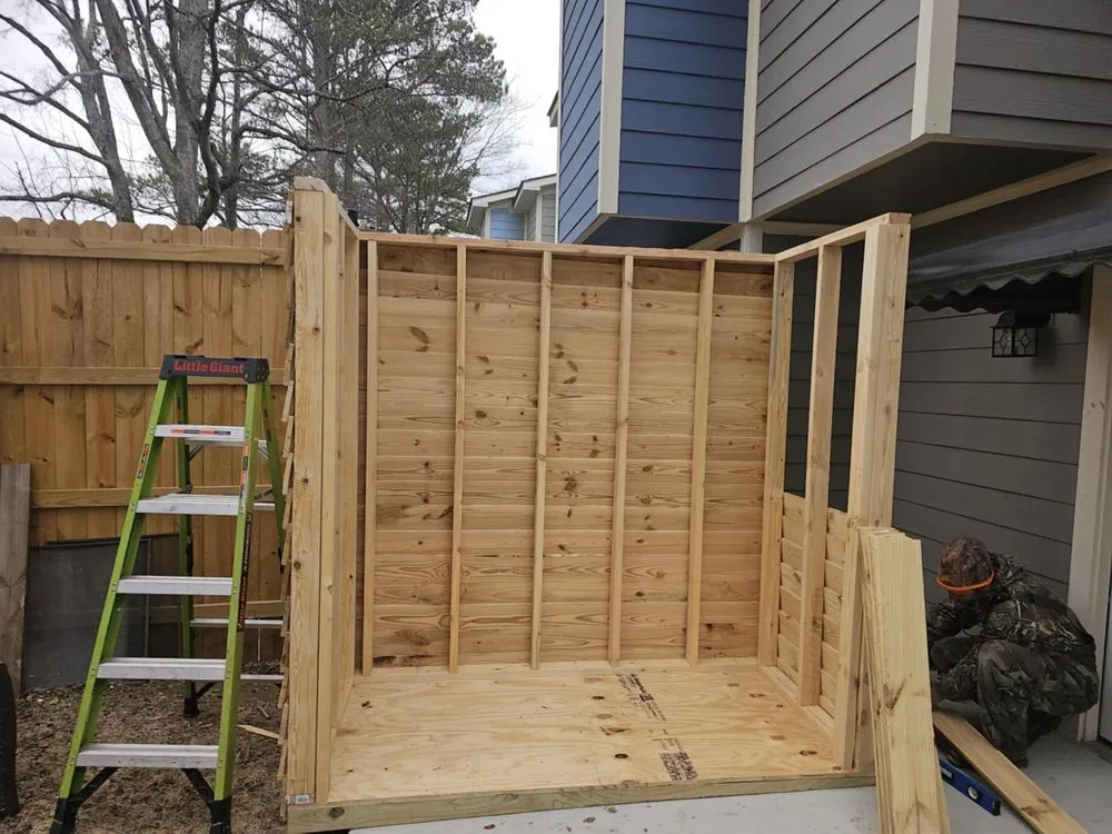 Expert landscaping services experts serving Huntsville, AL - Straw Hat Lawn Service