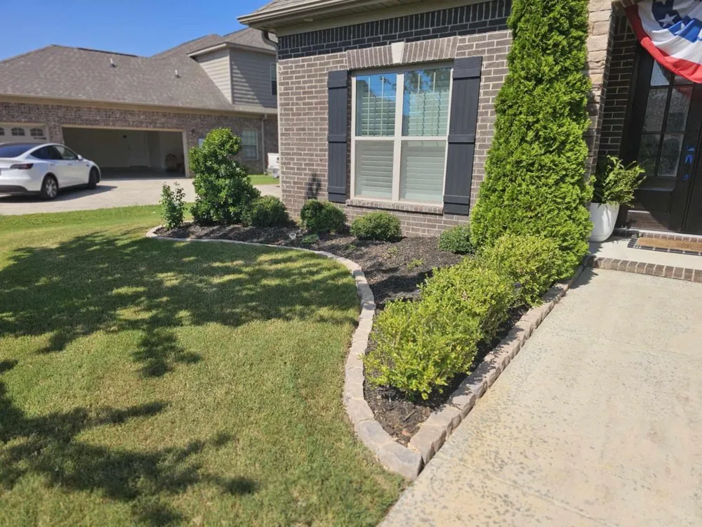 Reliable residential landscaping in Huntsville, AL - Straw Hat Lawn Service