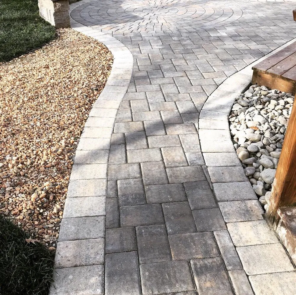 Professional garden landscaping in Virginia Beach, VA - Strawbridge Lawn & Landscape