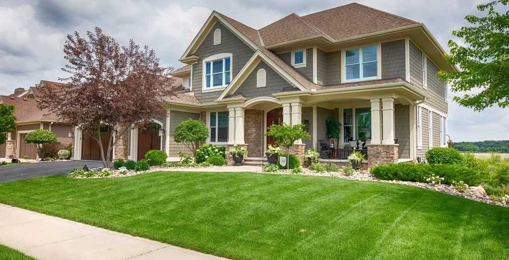 Reliable landscaping services in Fort Washington, MD by Strawhats Landscaping