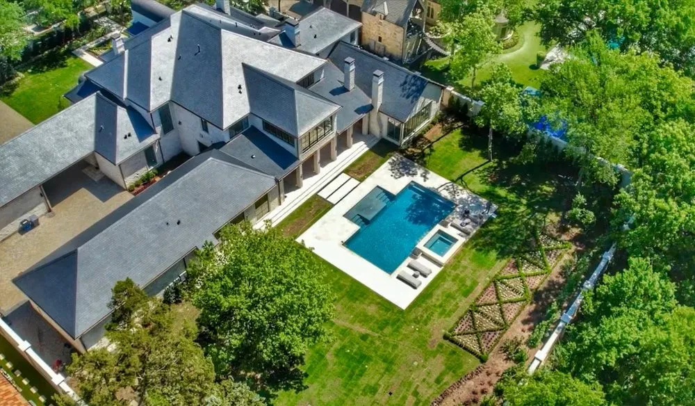 Professional landscape design for beautiful yards in Colleyville, TX by Streamline Landscape