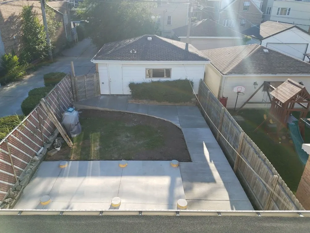 Custom residential landscaping experts serving Willow Springs, IL - Streamline Landscaping