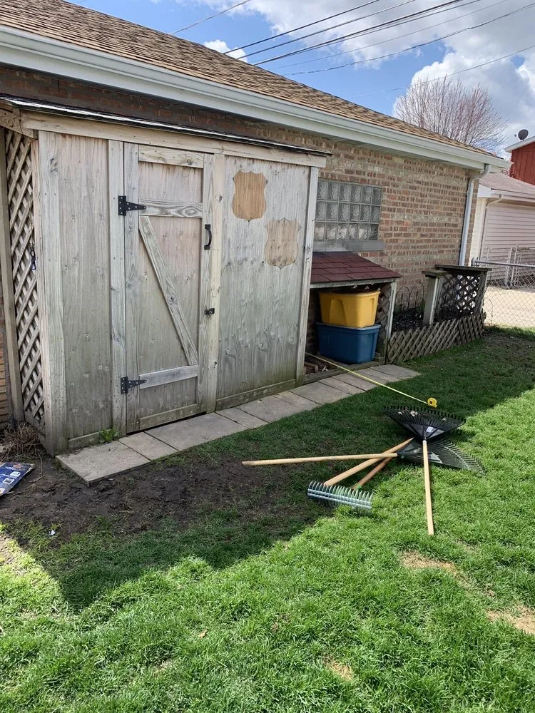 Expert garden landscaping in Willow Springs, IL by Streamline Landscaping