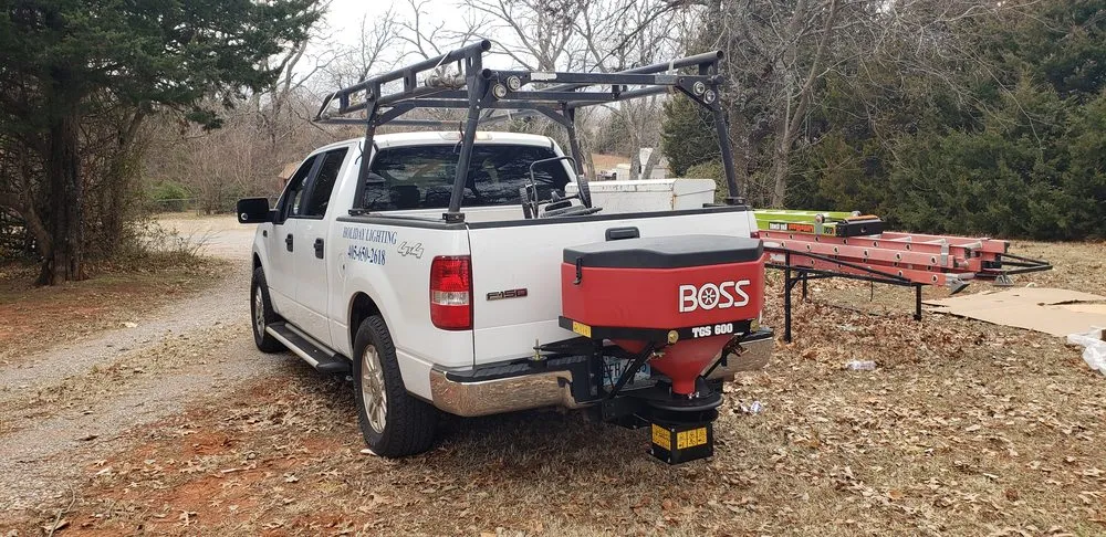 Trusted lawn care service in Mustang, OK - Streetside Limited