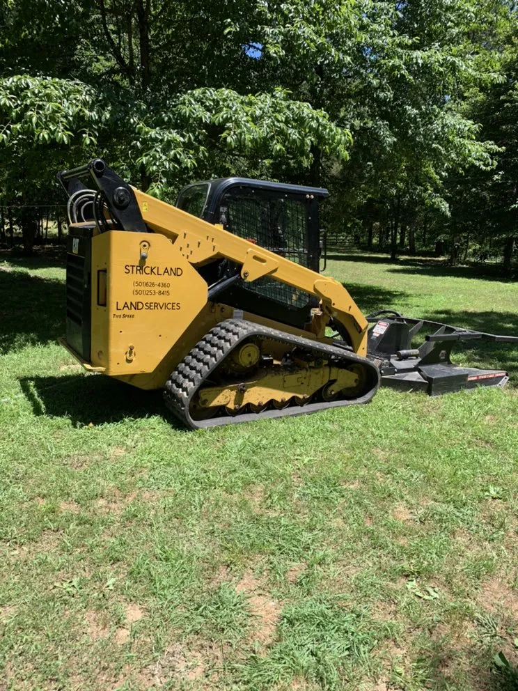 Professional yard maintenance in Dennard, AR - Strickland Land Services