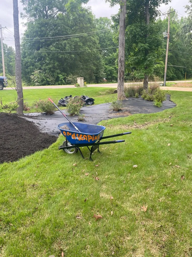 Top-rated yard maintenance in Memphis, TN - Strickland Landscaping