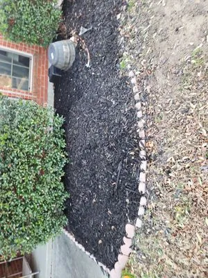 Stringers Lawn Care Services Logo