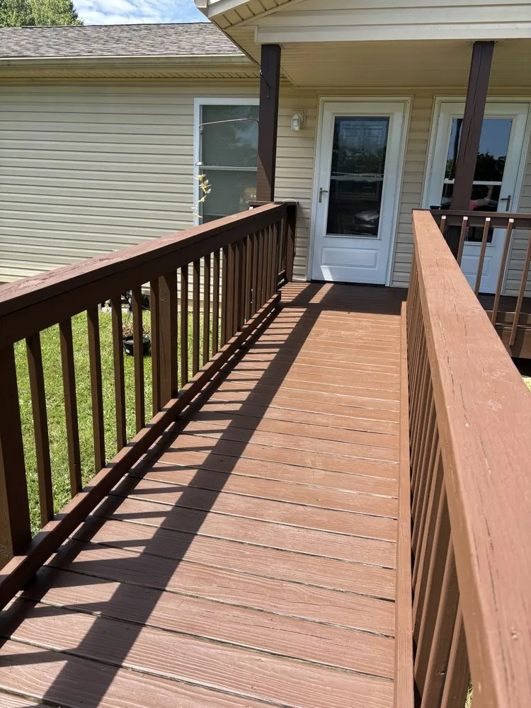 Local garden landscaping experts serving Columbus, IN - Stripers Lawn And Landscape